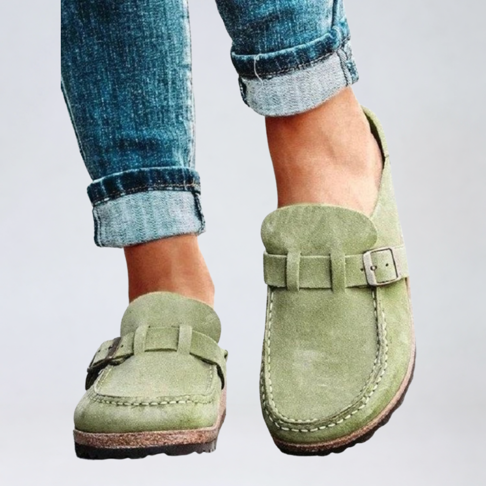 Mallorca – Suede Buckle Comfort Clogs